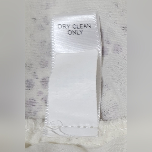 COPY - Banana Republic lace top - Picture 5 of 5